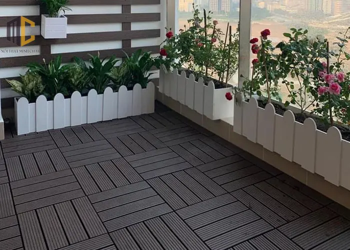 vỉ gỗ nhựa xanh đen kẻ tăm hoàn thiện
