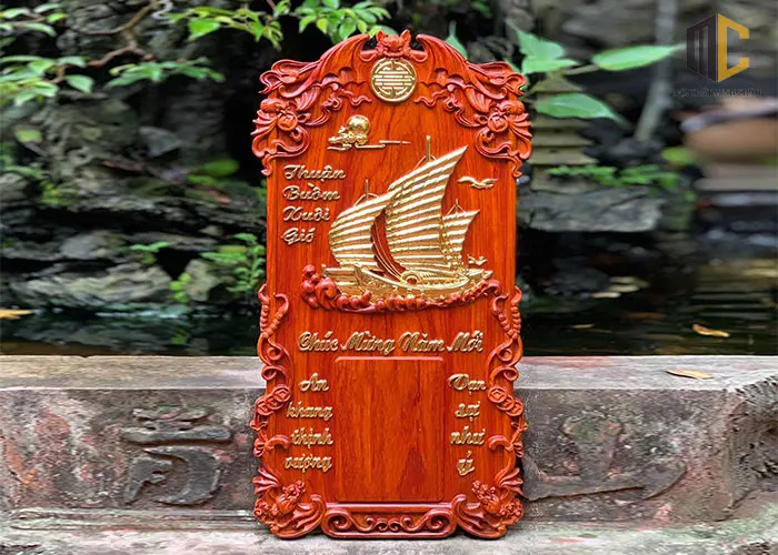 đốc lịch gỗ thuận buồm xuôi gió