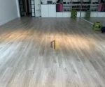 miếng dán sàn vân gỗ hoàn thiện