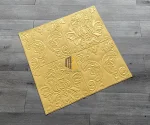 xốp dán tường hoa văn cổ điển màu vàng kem