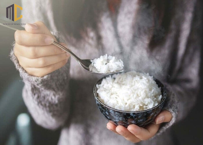 ăn cơm nguội có tốt không